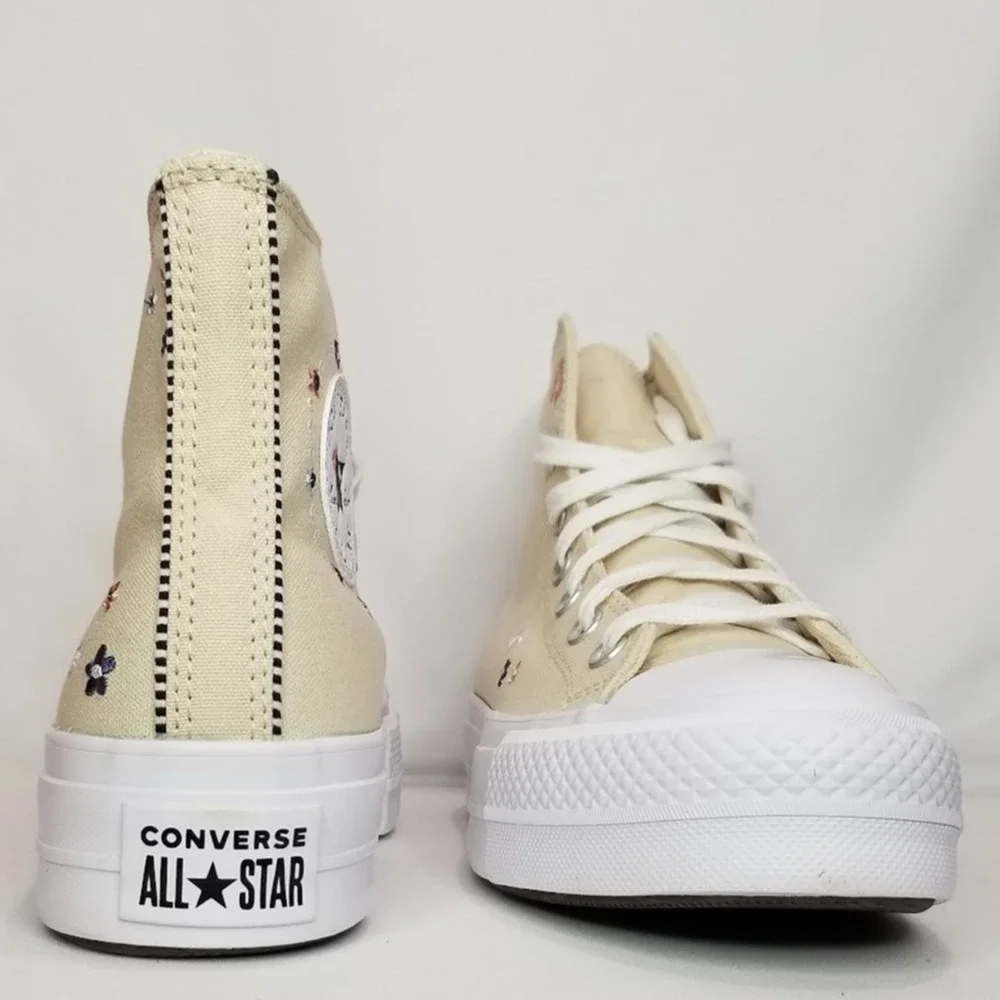 Converse Women's CTAS Lift Platform Petite Petals Hi Tops Size 8.5 A14265C NWT - Picture 7 of 9